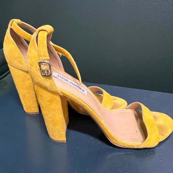 Steve Madden suede mustard yellow heeled sandals size 10 - Picture 3 of 4